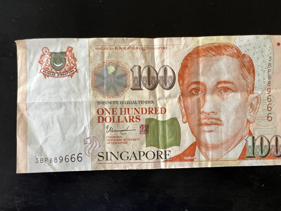 Singapore 100 Dollar, front