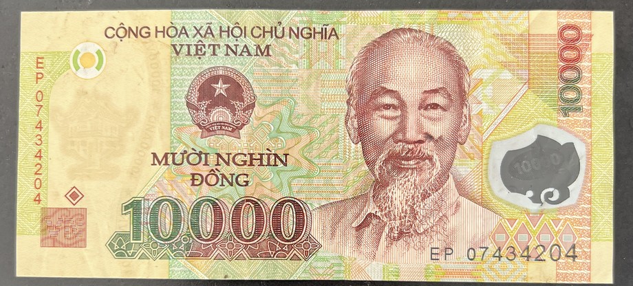 Vietnam 10000 Dong, front