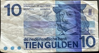 Netherlands 10 — front