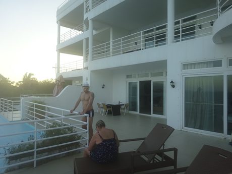 Photo 48